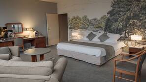 Premium bedding, in-room safe, desk, iron/ironing board