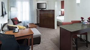 In-room safe, desk, laptop workspace, iron/ironing board