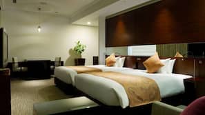 Premium bedding, minibar, in-room safe, desk
