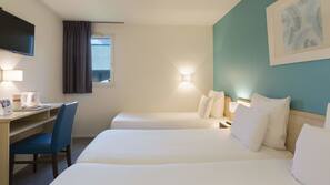 Free WiFi, linens