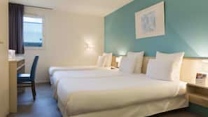 Free WiFi, linens
