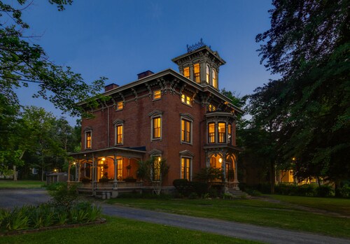 Bed And Breakfast Utica Ny Find Cheap 59 B B S Travelocity