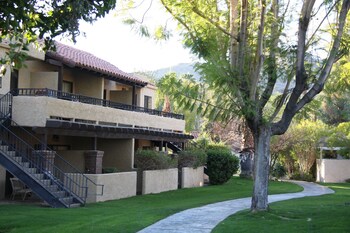 The Oasis Resort Palm Springs 109 Room Prices Reviews Travelocity