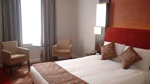 Desk, blackout curtains, iron/ironing board, free WiFi