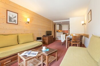 Pierre Vacances Résidence Le Tikal Les Belleville 2019 Room Currently Selected Item