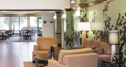 Sleep Inn & Suites Smithfield near I-95