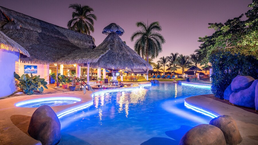 Bahia del Sol Beach Front Boutique Hotel