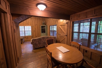 The Cabins At Green Mountain Branson 2020 Room Prices Reviews