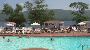Seasonal outdoor pool, pool umbrellas