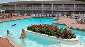 Seasonal outdoor pool, pool umbrellas
