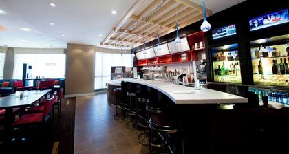 Courtyard by Marriott Mississauga - Airport Corporate Centre West