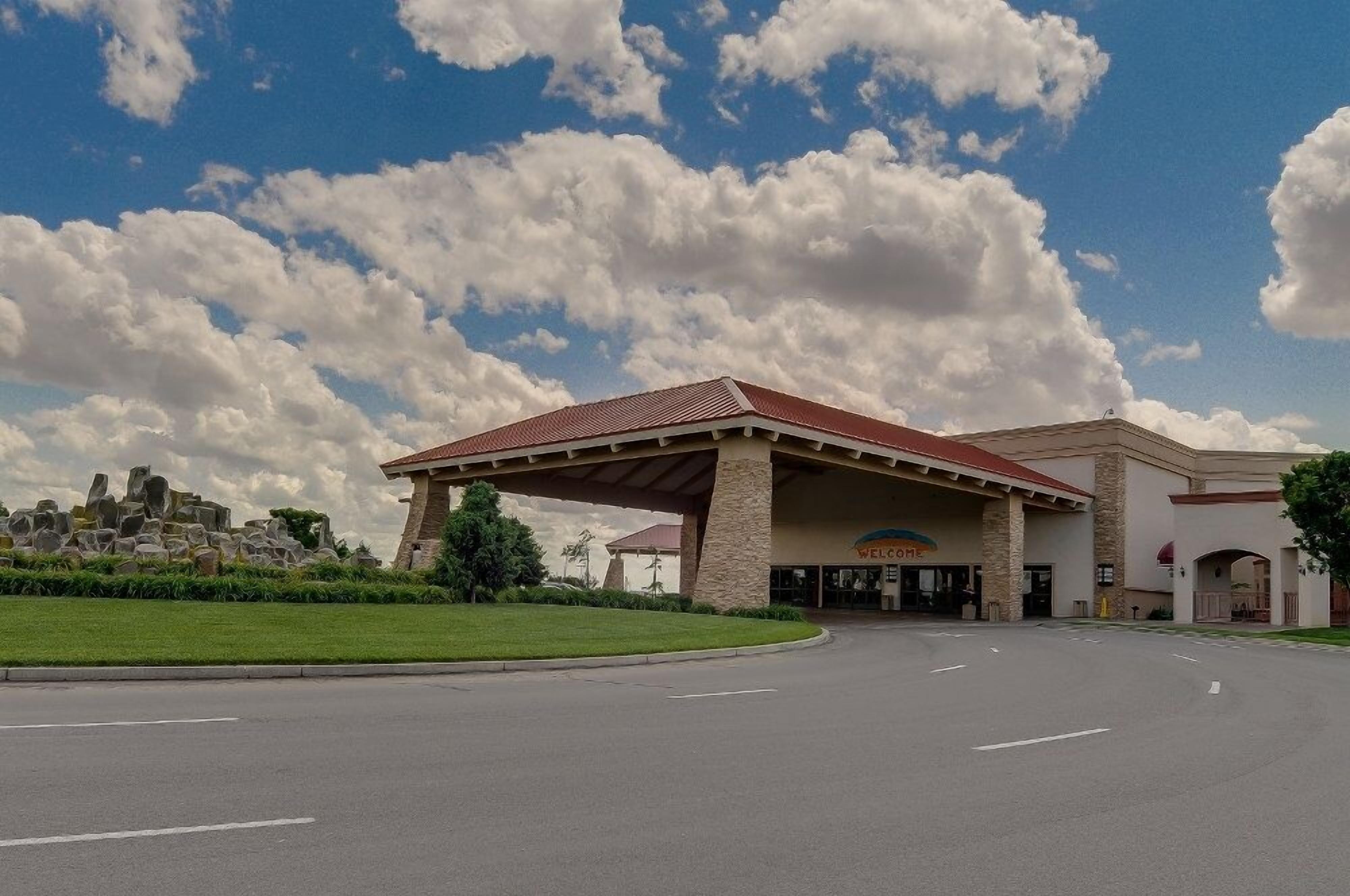 The Lodge at Rolling Hills Casino in Corning, CA | Expedia