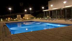 2 piscinas externas