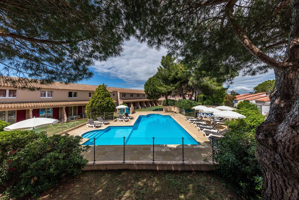 Mona Lisa Royal Hotel Aigues Mortes Mona Lisa Royal Hotel Aigues Mortes