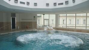 Piscine couverte