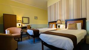 Iron/ironing board, WiFi, linens
