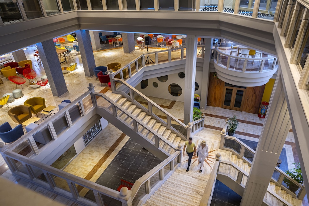 ladies waterproof wax hats