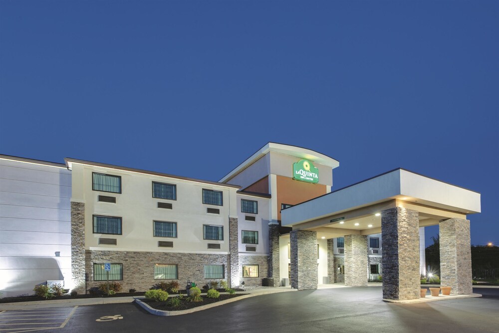La Quinta Batavia Ny 8200 Park Rd 14020 Hotel 1 Of 51