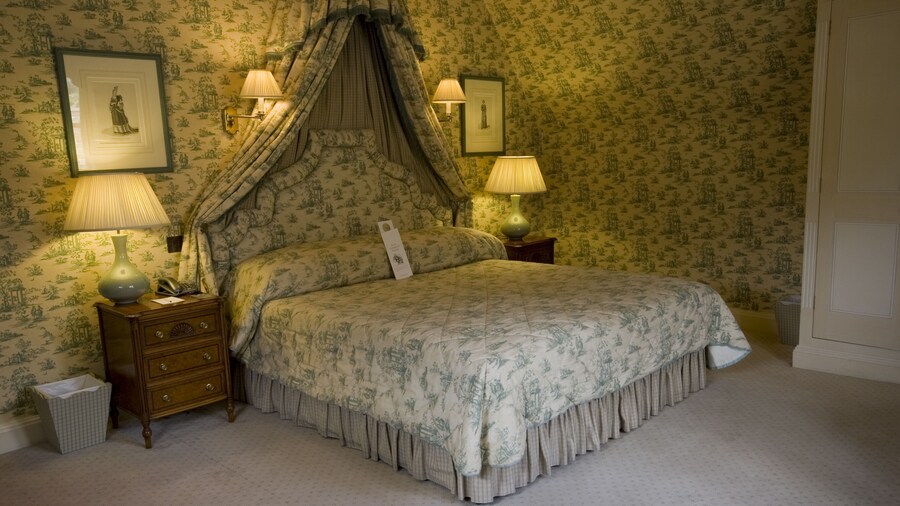 Cotswold Lodge Hotel