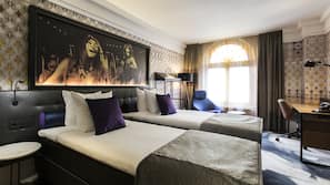 Premium bedding, in-room safe, desk, blackout drapes