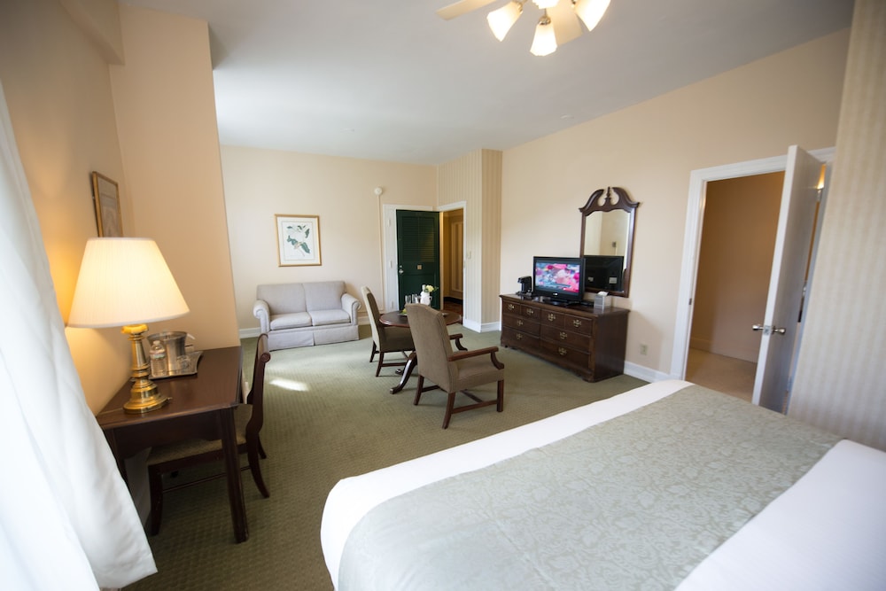 Arlington Resort Hotel and Spa in Hot Springs Best Rates & Deals on