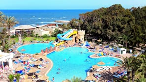 Indoor pool, 2 outdoor pools, pool umbrellas, pool loungers