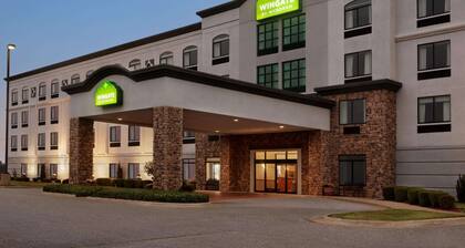 Wingate by Wyndham Bentonville AR