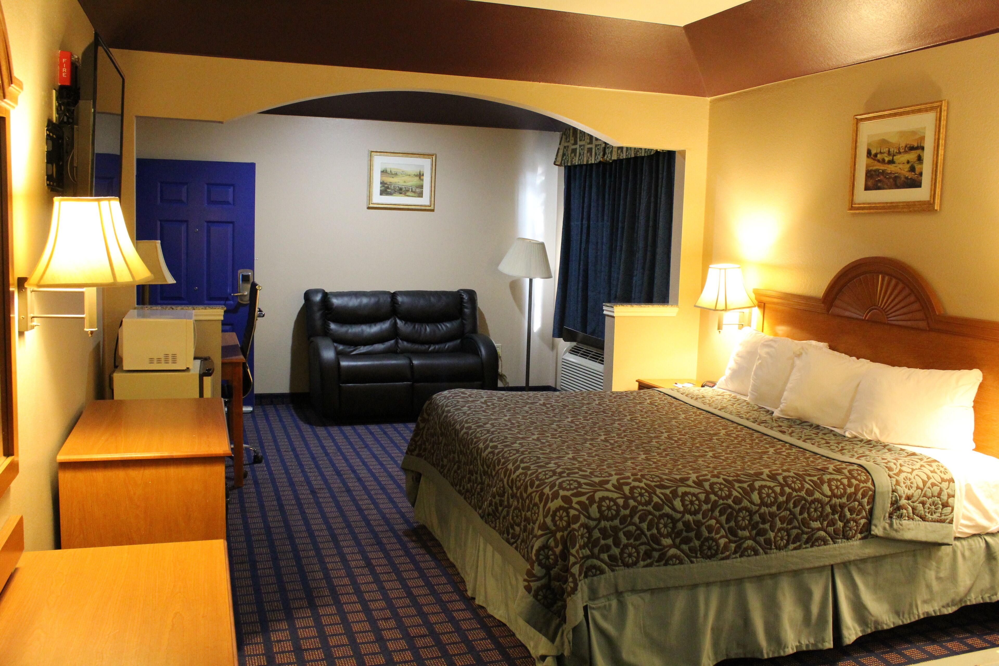 Sapphire Inn & Suites in Channelview, United States