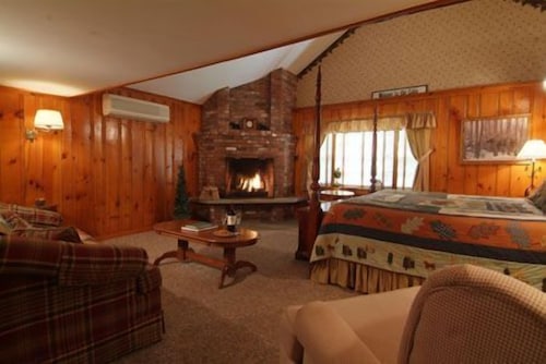 Living area, Christmas Farm Inn and Spa