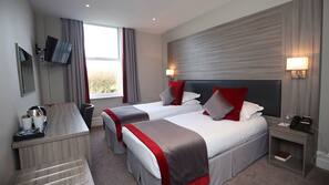 In-room safe, desk, iron/ironing board, cribs/infant beds