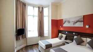 In-room safe, free WiFi