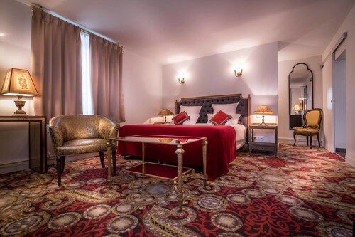 Hotels Near Mini Chateaux Park Amboise Find Cheap 58 - 