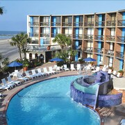 Galveston Beach Hotels Oceanfront From 43 Travelocity Commodore On The Beach