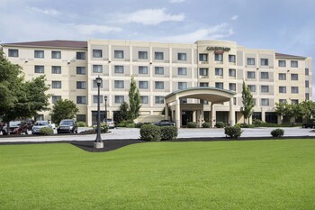 Courtyard by Marriott Lancaster