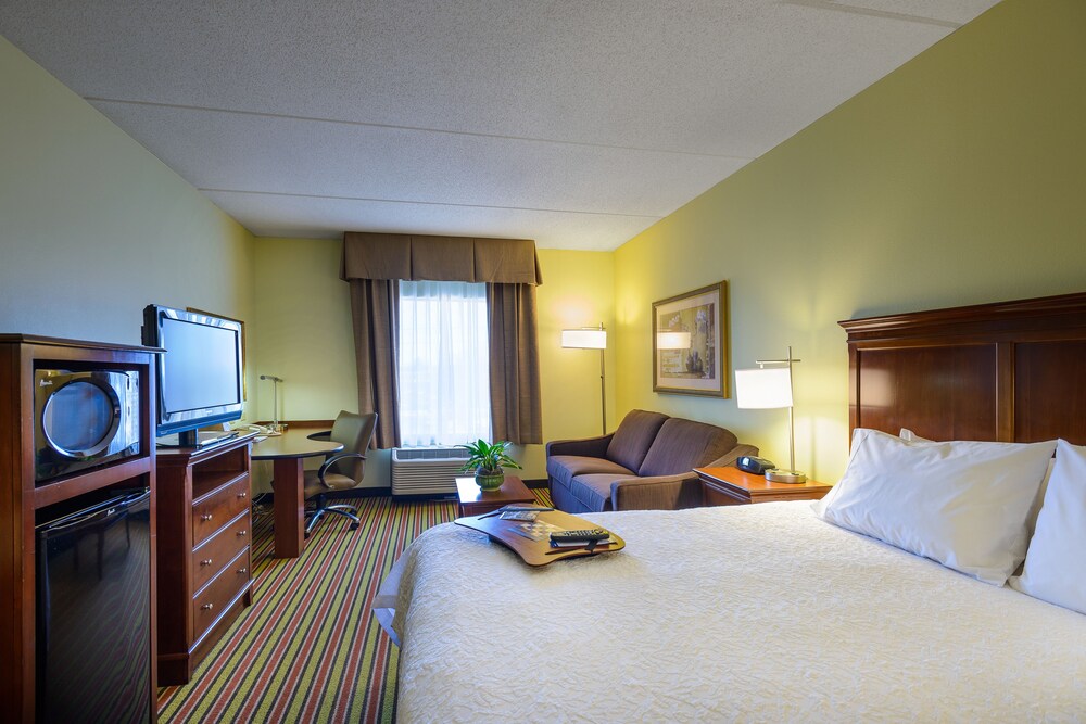 Hampton Inn Suites Frederick Fort Detrick 2018 Room Prices Deals Hampton Inn Suites Frederick Fort Detrick 2018 Room Prices Deals Reviews Expedia