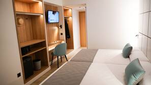 In-room safe, desk, blackout curtains, linens