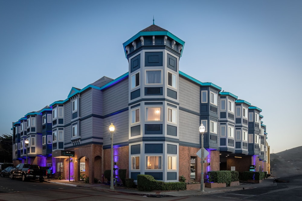 Inn at Rockaway in Pacifica | Best Rates & Deals on Orbitz