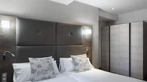 Minibar, in-room safe, desk, blackout drapes