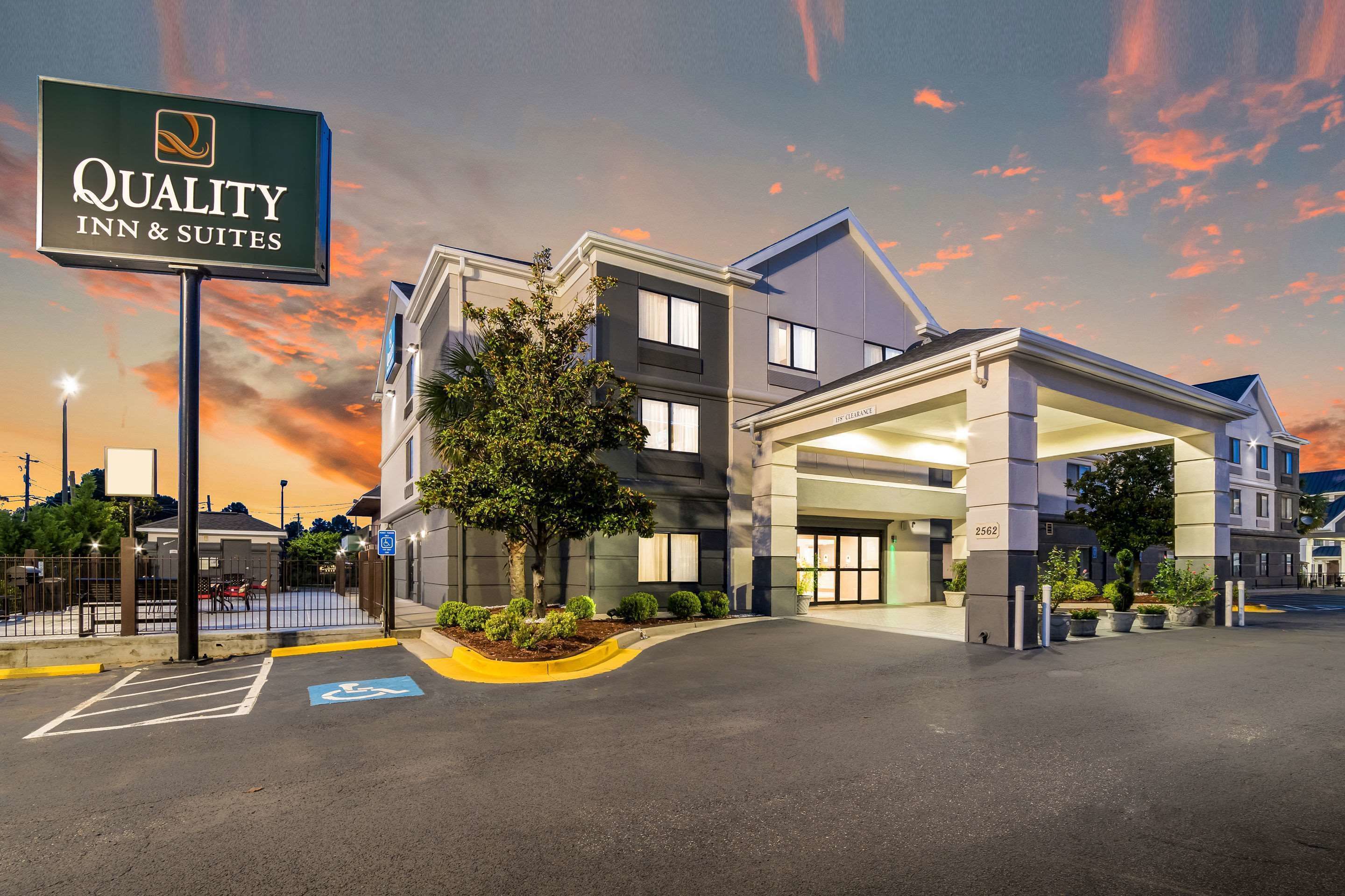 Quality Inn Suites Augusta I 20 In Augusta Ga Expedia