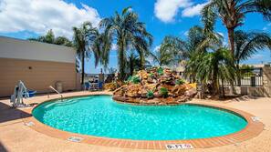 Outdoor pool, sun loungers
