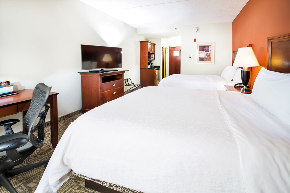 Hilton Garden Inn Fayetteville in Fayetteville | Best Rates & Deals on