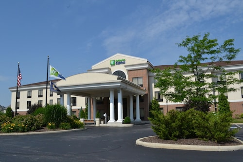 Great Place to stay Holiday Inn Express Hotel & Suites Kent State University near Kent 