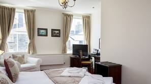 Desk, laptop workspace, iron/ironing board, free WiFi
