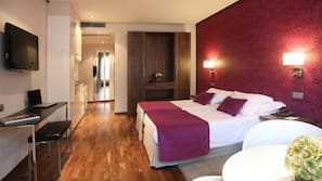 Premium bedding, in-room safe, individually decorated, desk