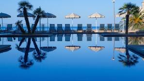 2 piscine all'aperto