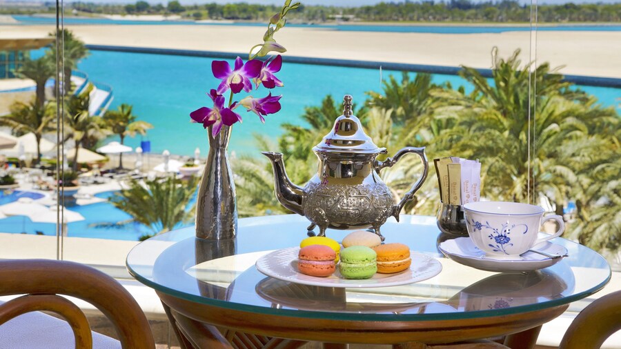 Al Raha Beach Hotel