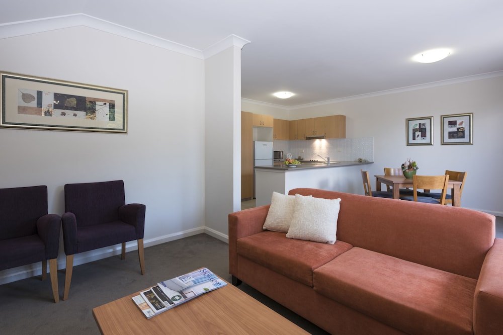 Leisure Inn Spires