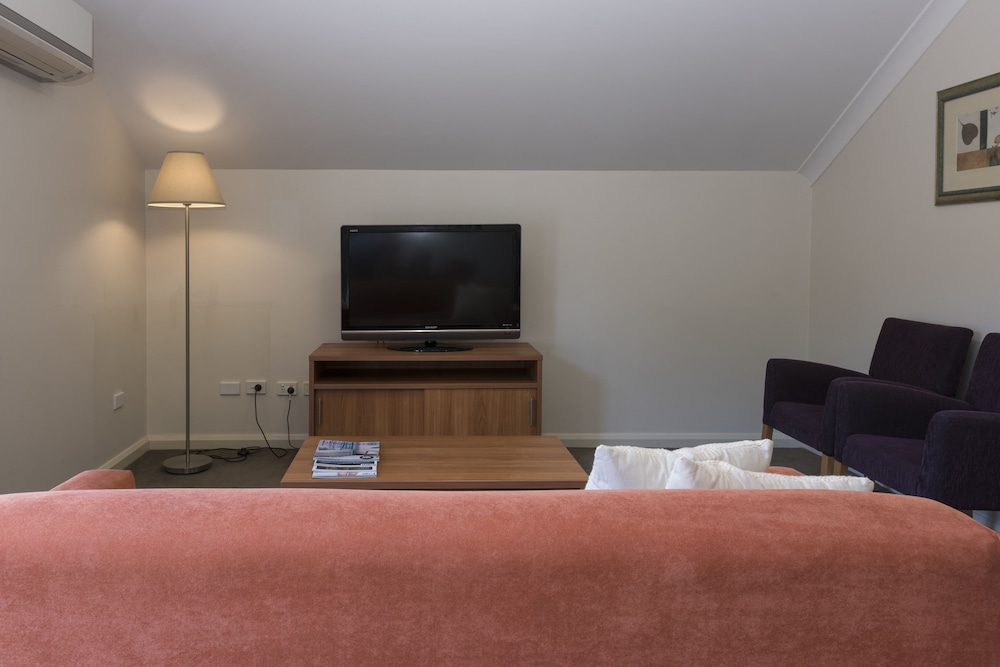 Leisure Inn Spires