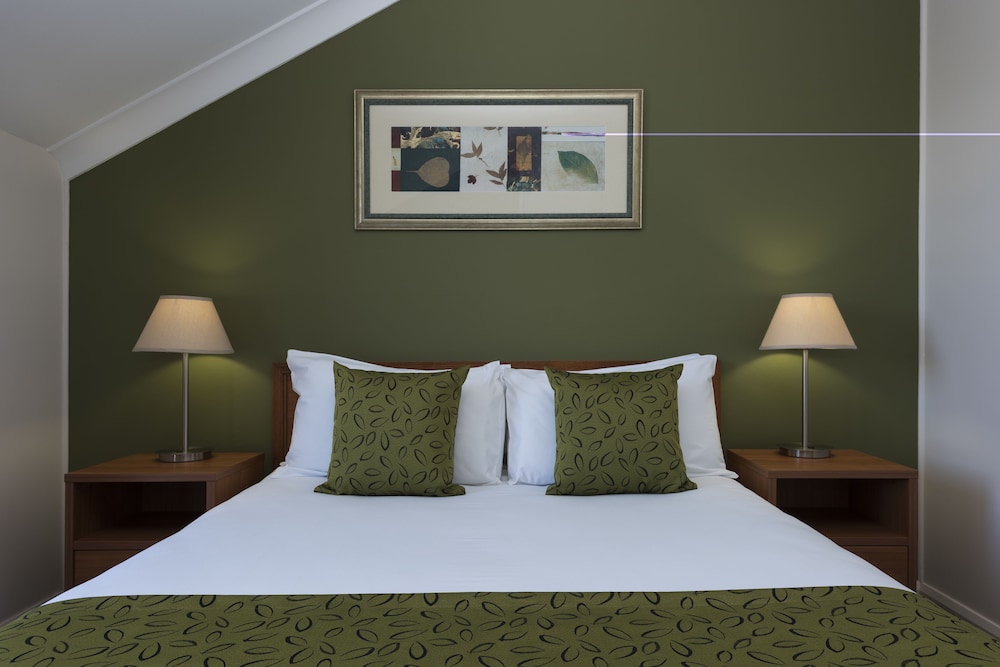Leisure Inn Spires