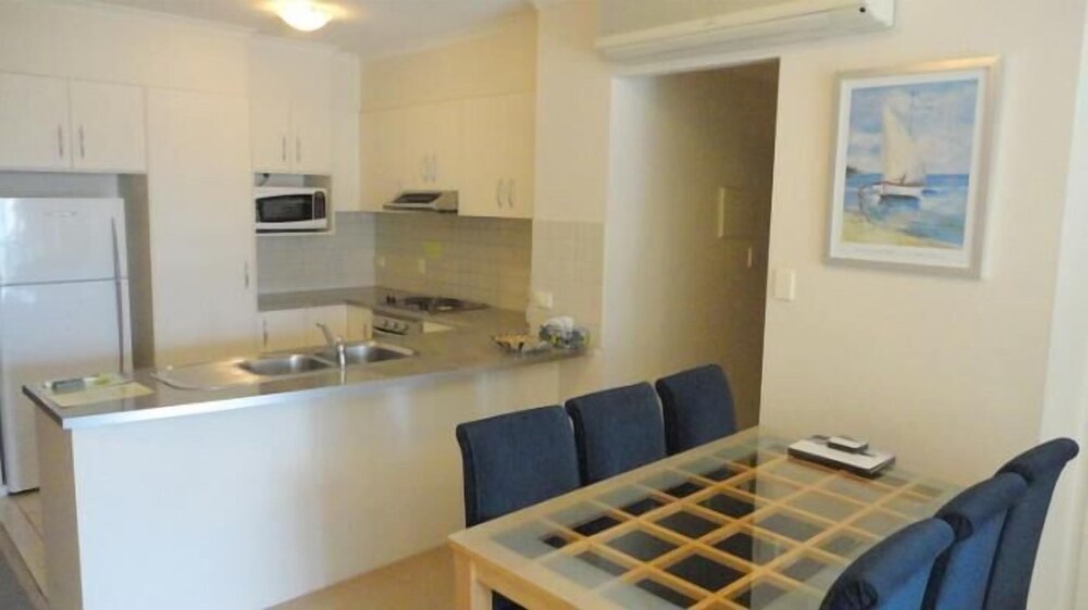 Glenelg Beachside Apartments